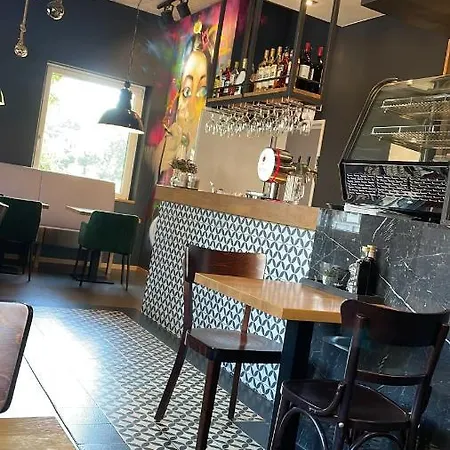 Am Stadion Vanino Cucina Italian