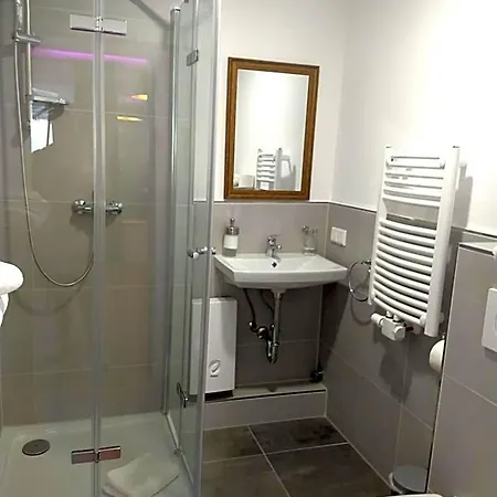 Am Stadion Vanino Cucina Italian Hotel 3*
