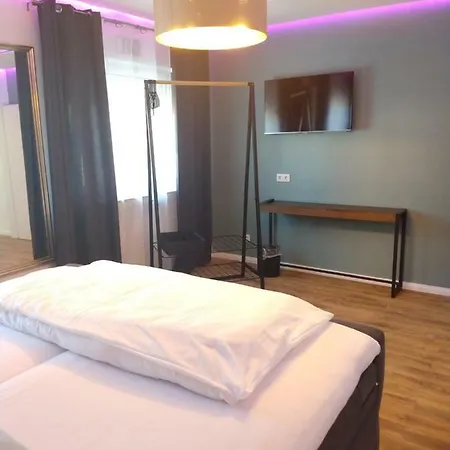 Am Stadion Vanino Cucina Italian Hotel 3*