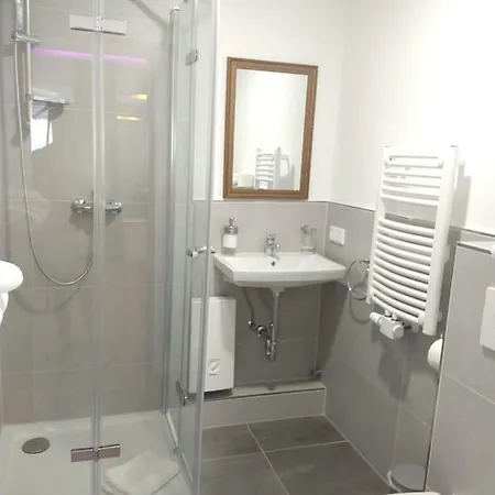 Am Stadion Vanino Cucina Italian Hotel 3*